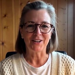Diane Foster's avatar